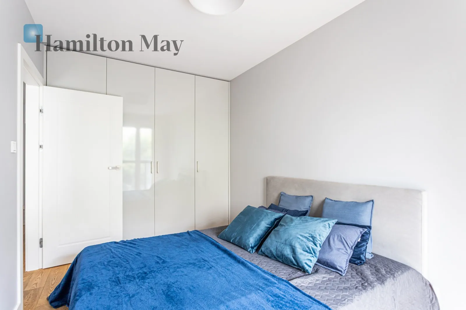 Stylish one-bedroom apartment in a new development in Praga Północ, near the Szwedzka metro station - slider