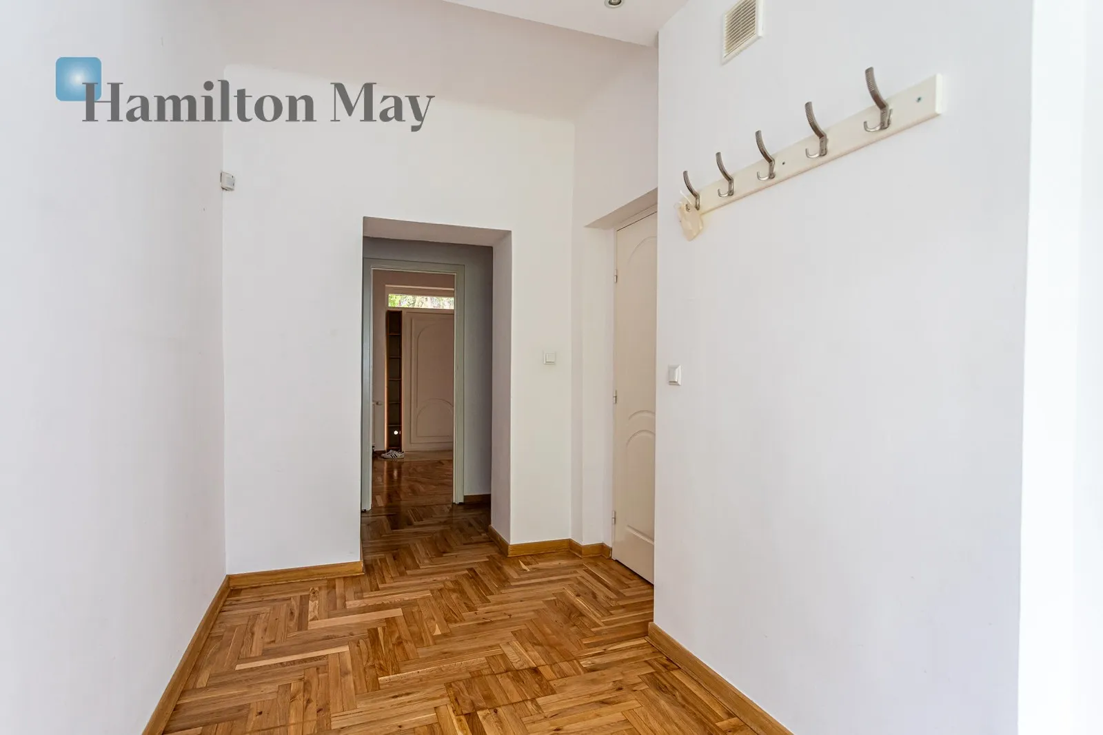 Dom wolnostojący 330 m² | Wilanów Niski | 5 sypialni | pompa ciepła | fotowoltaika - slider