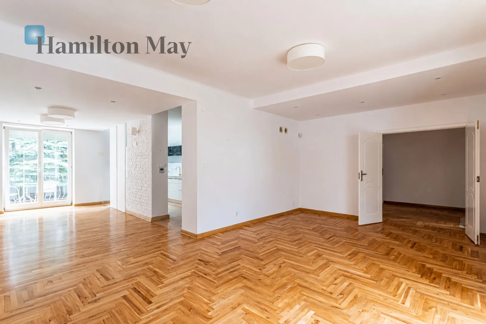 Dom wolnostojący 330 m² | Wilanów Niski | 5 sypialni | pompa ciepła | fotowoltaika - slider