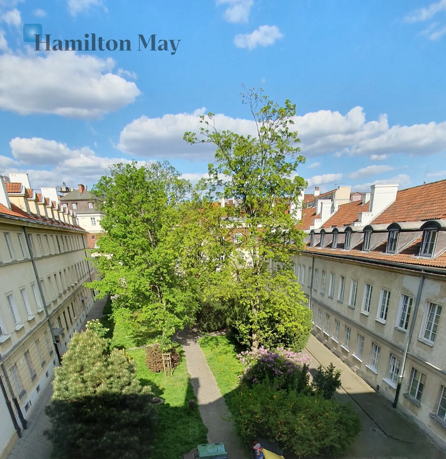 Wyjątkowe mieszkanie przy Starym Mieście – kameralny widok i historyczny klimat - slider