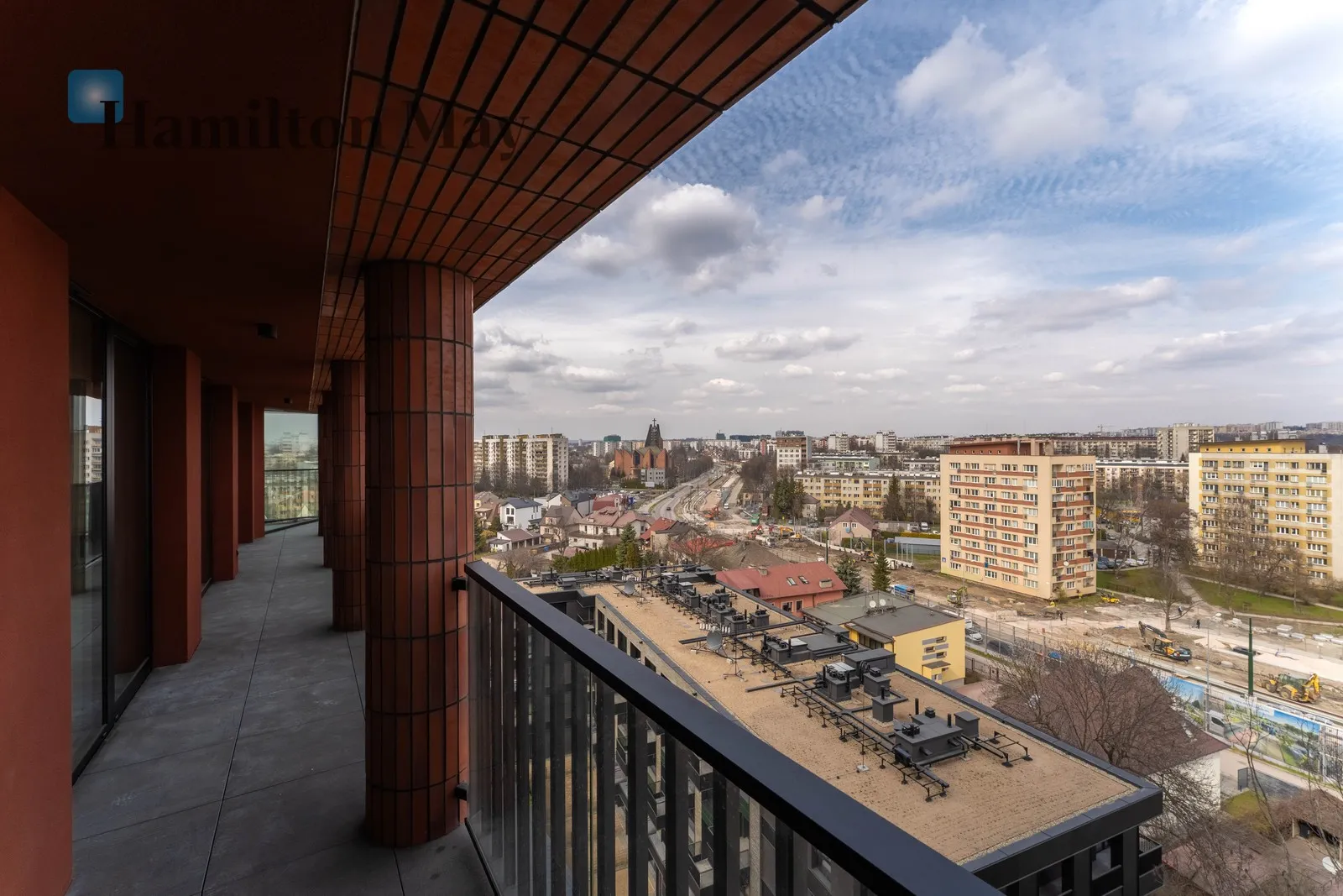City: Kraków Street: Mogilska Region: Prądnik Czerwony Subregion: Rakowice Distance to centre: 3.35 km Level: 9 - slider