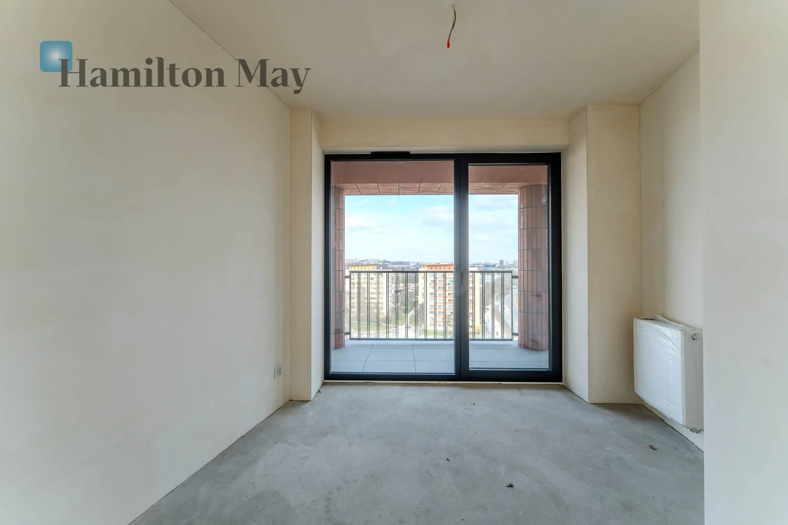 City: Kraków Street: Mogilska Region: Prądnik Czerwony Subregion: Rakowice Distance to centre: 3.35 km Level: 9 Price: 1400000 PLN - slider