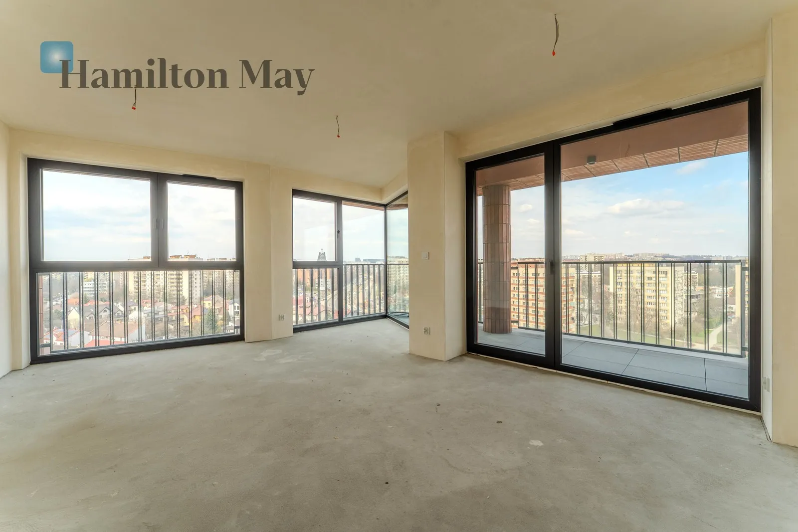 City: Kraków Street: Mogilska Region: Prądnik Czerwony Subregion: Rakowice Distance to centre: 3.35 km Level: 9 Price: 1400000 PLN Bedrooms: 2 - slider