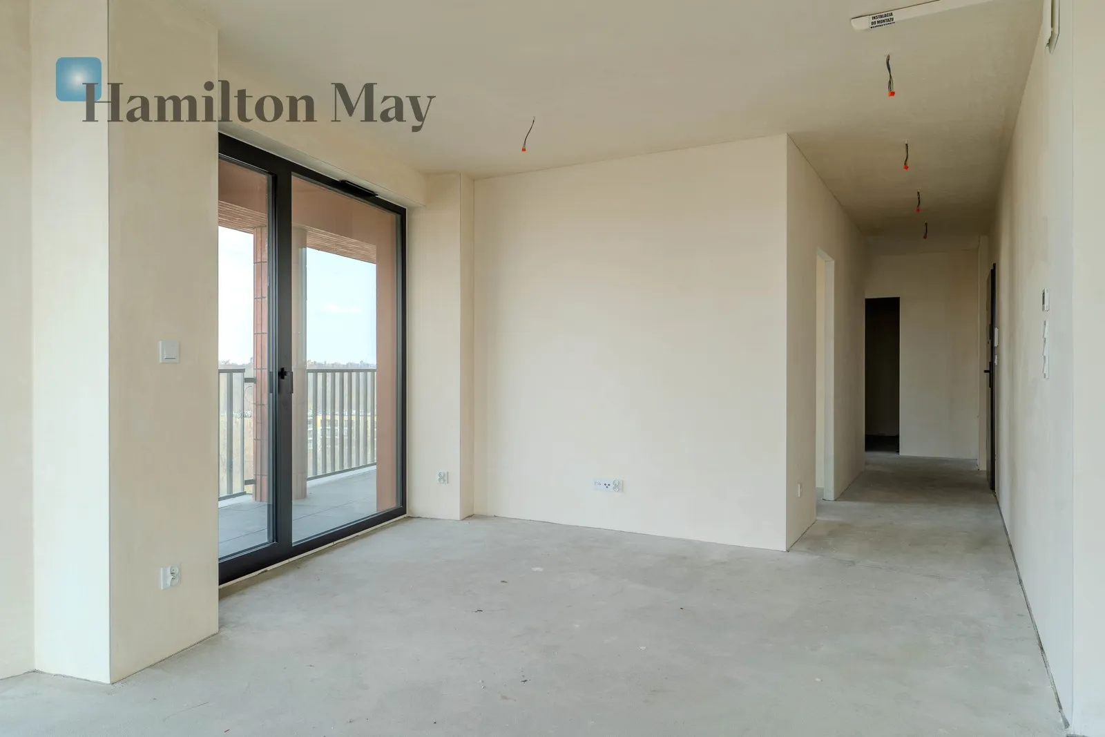 Street: Mogilska Region: Prądnik Czerwony Subregion: Rakowice Distance to centre: 3.35 km Level: 9 Price: 1400000 PLN Bedrooms: 2 - slider