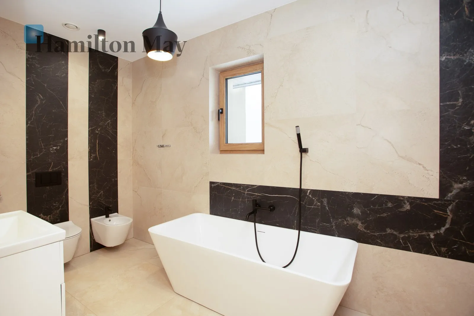 Енергоефективний, сучасний будинок у тихому закритому житловому комплексі в Скотніках - slider