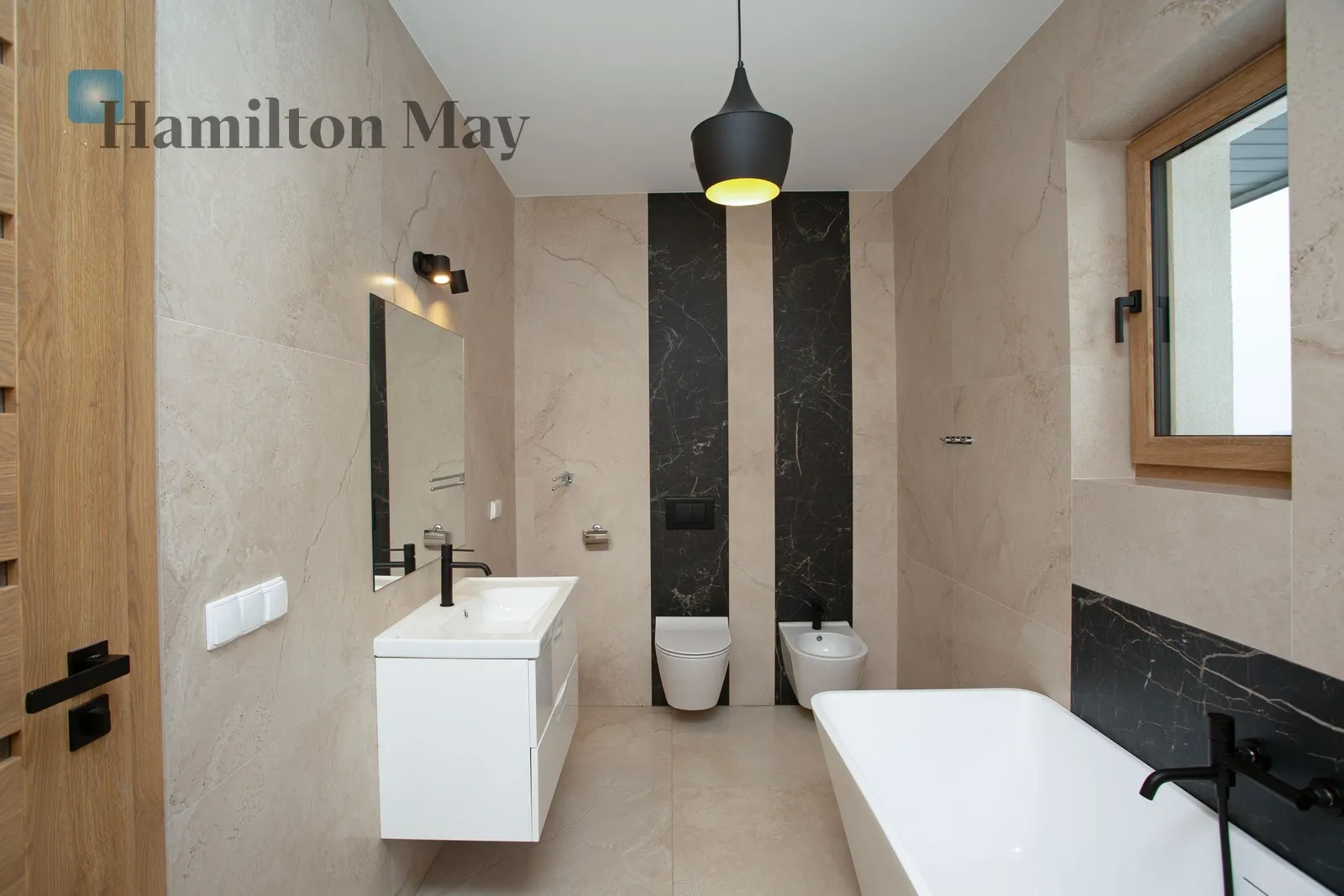 Енергоефективний, сучасний будинок у тихому закритому житловому комплексі в Скотніках - slider