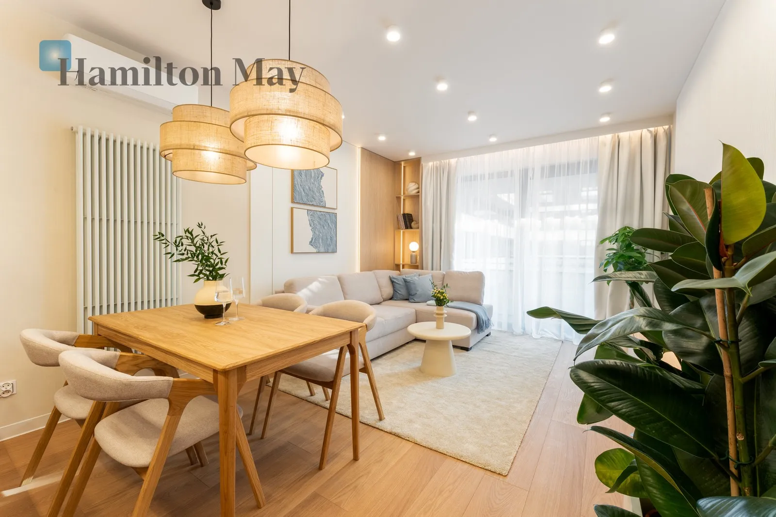 A finished apartment with a kitchenette for sale on Kijowska Avenue - slider