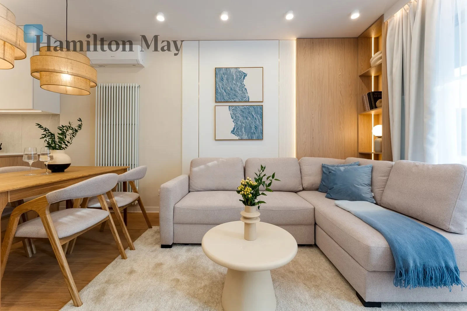 A finished apartment with a kitchenette for sale on Kijowska Avenue - slider