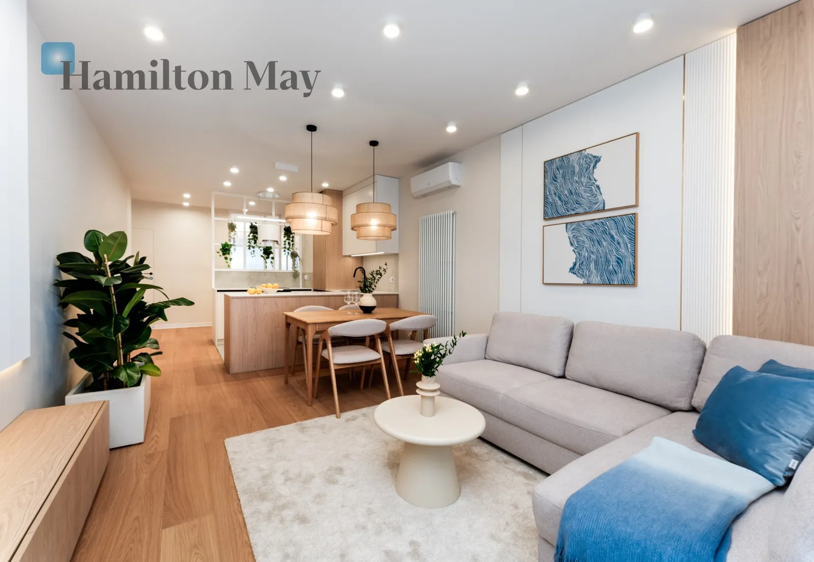 A finished apartment with a kitchenette for sale on Kijowska Avenue - slider