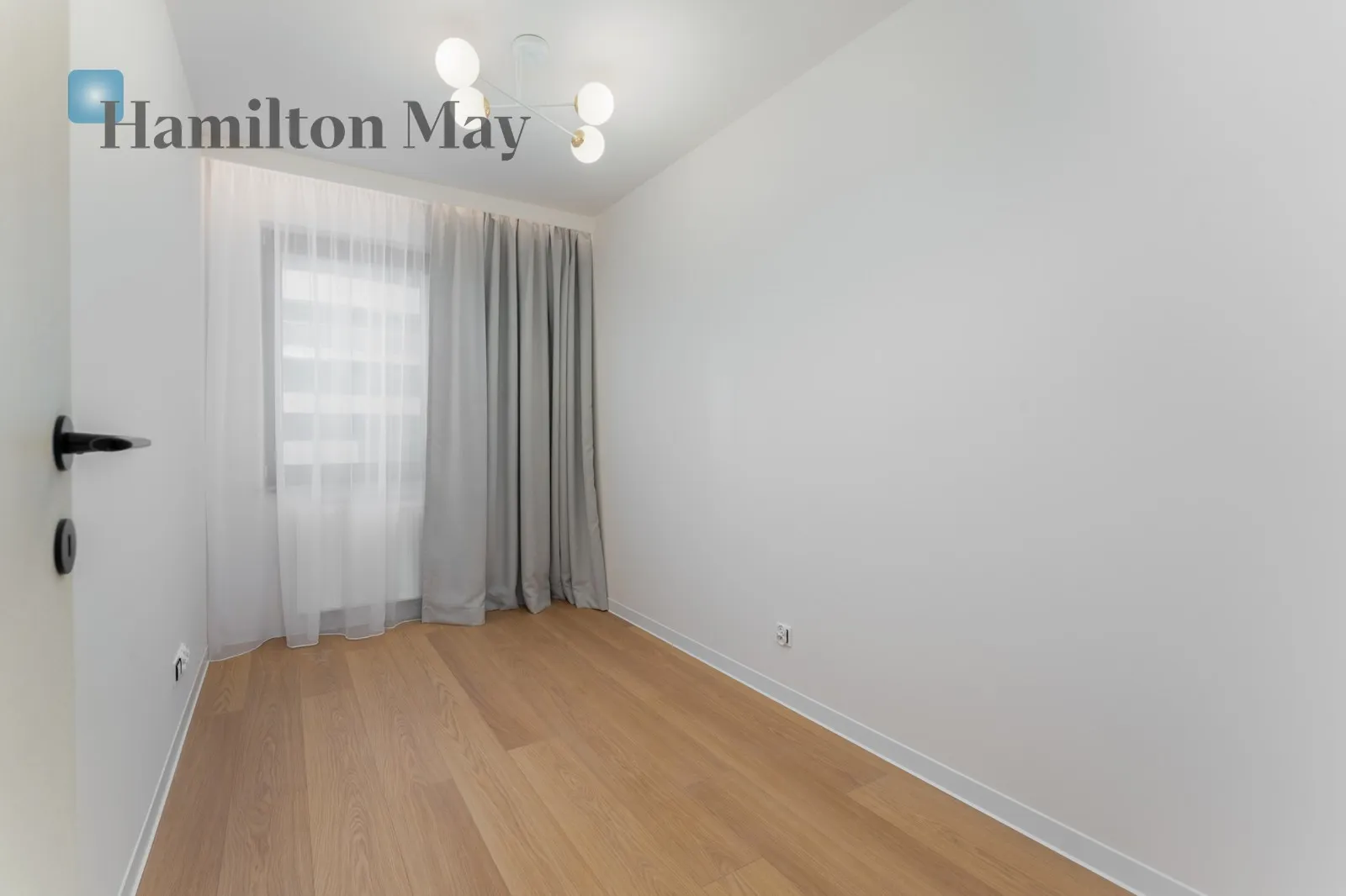 A finished apartment with a kitchenette for sale on Kijowska Avenue - slider