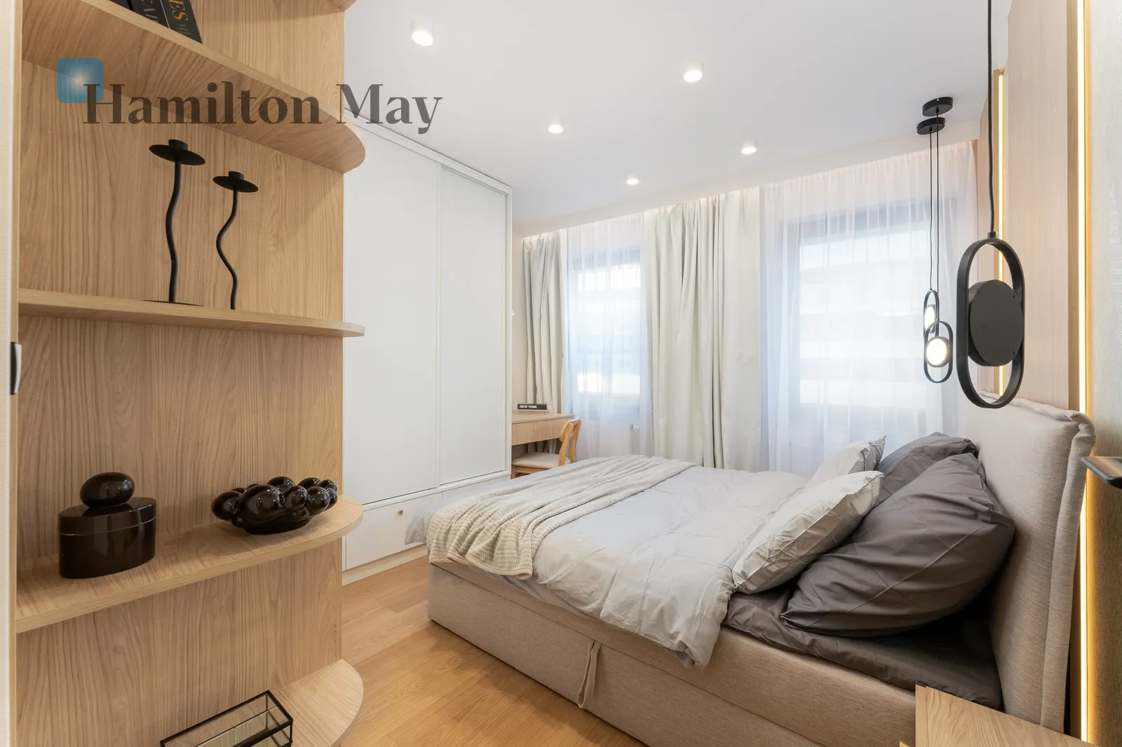 A finished apartment with a kitchenette for sale on Kijowska Avenue - slider