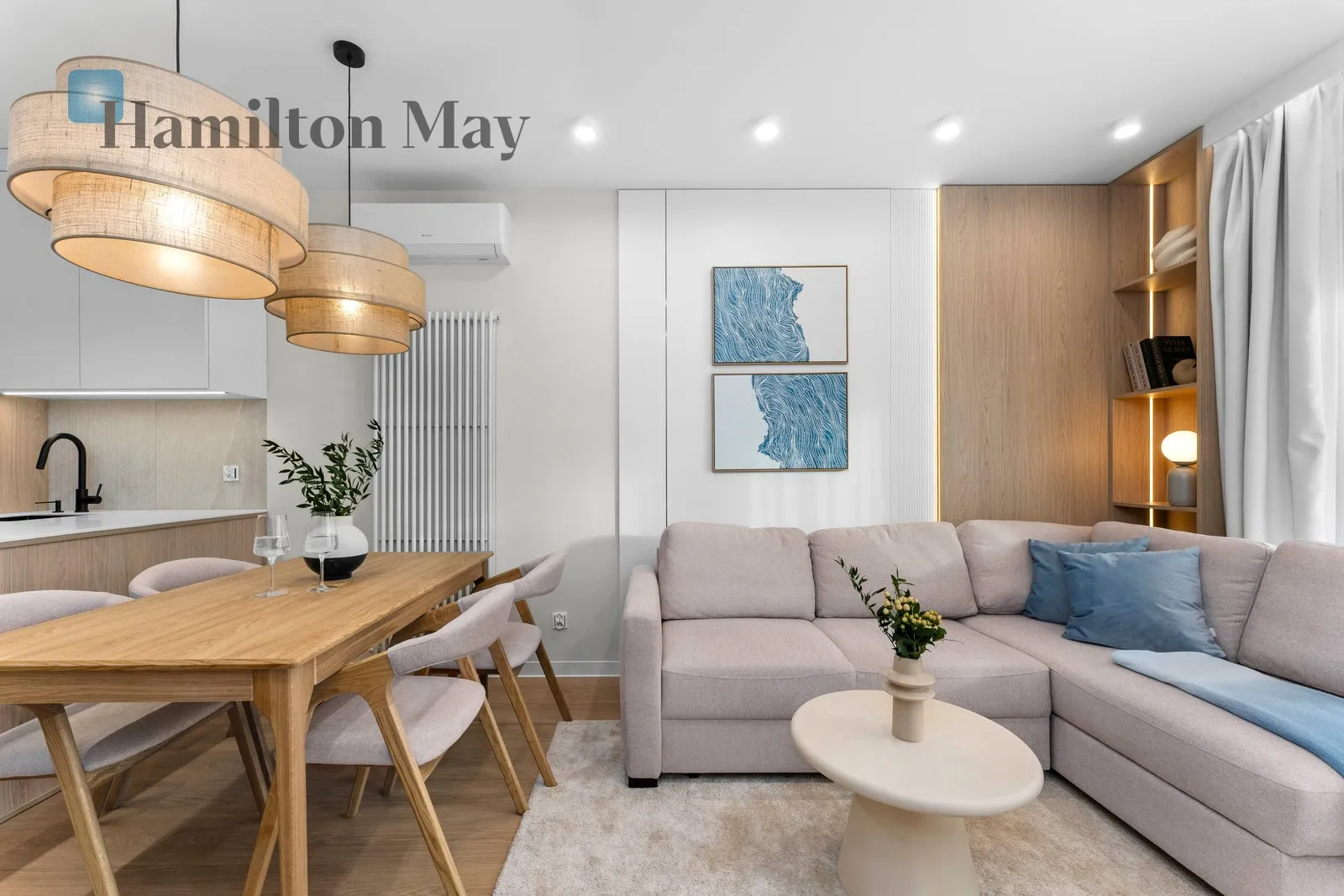 A finished apartment with a kitchenette for sale on Kijowska Avenue - slider