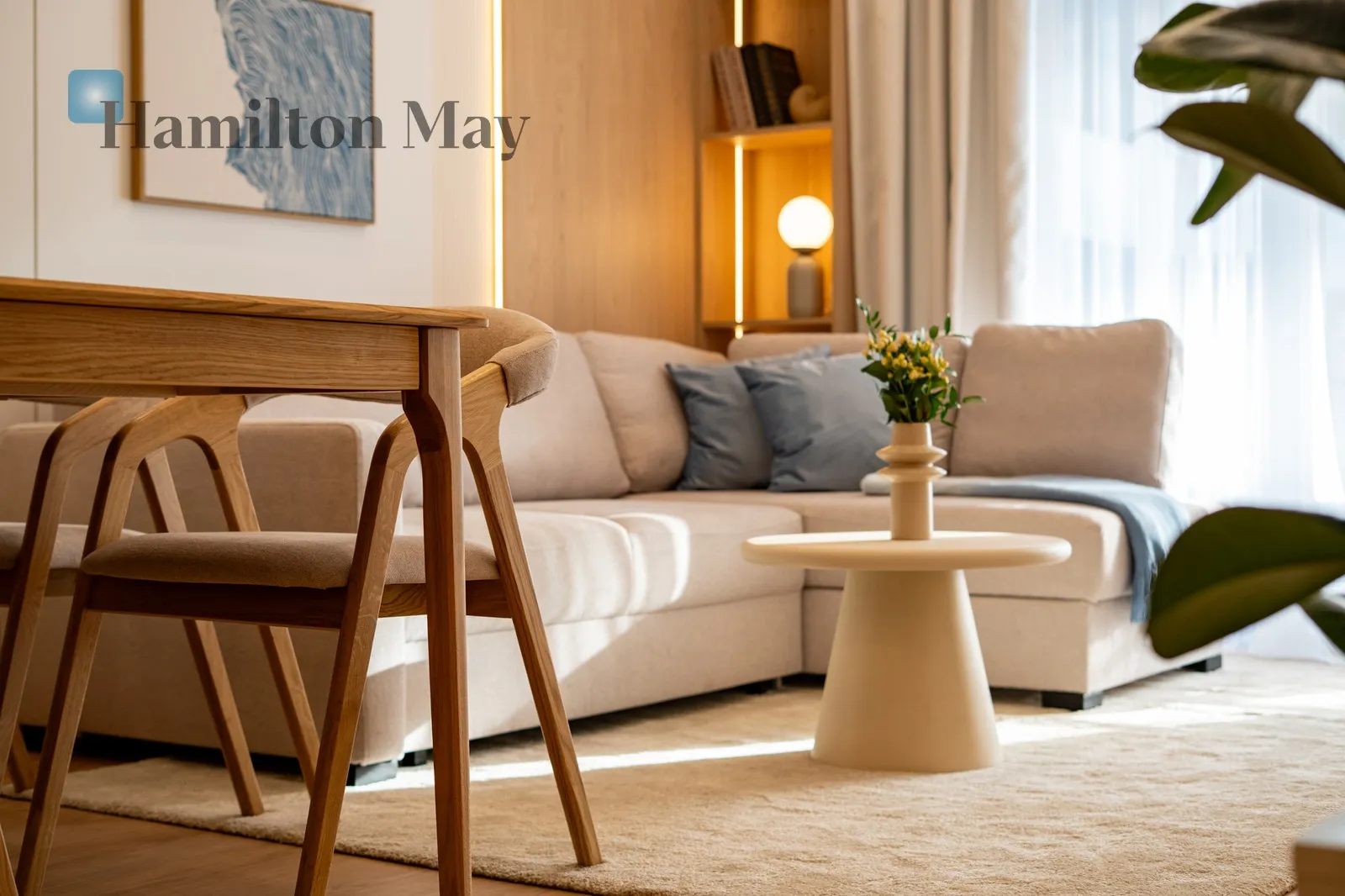 A finished apartment with a kitchenette for sale on Kijowska Avenue - slider