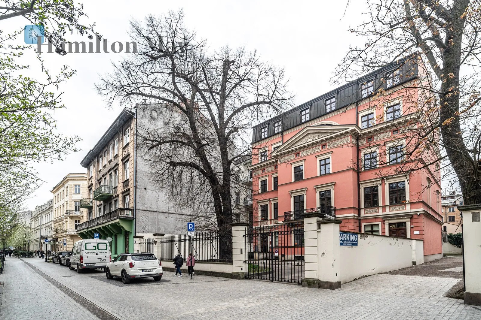 Office premises with an area of 65 m2 in Pałacyk pod Orłem at ul. Krupnicza

 - slider