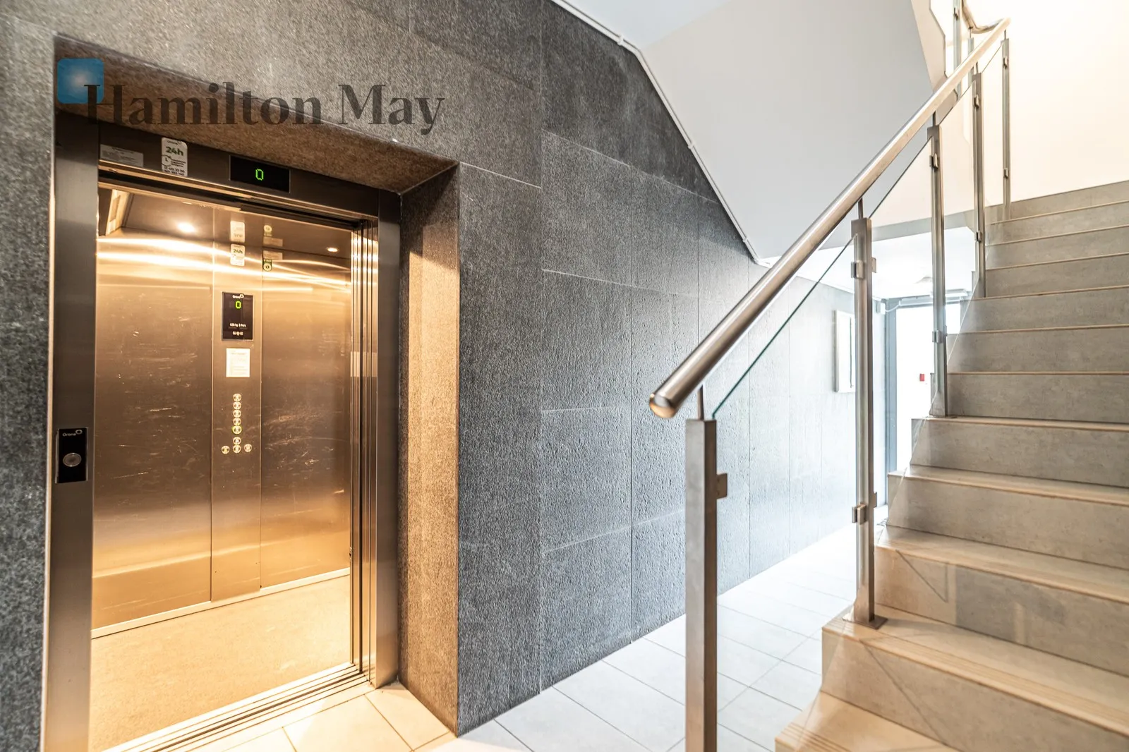 Двокімнатна квартира в сучасному житловому будинку Lofty Lubelska - slider