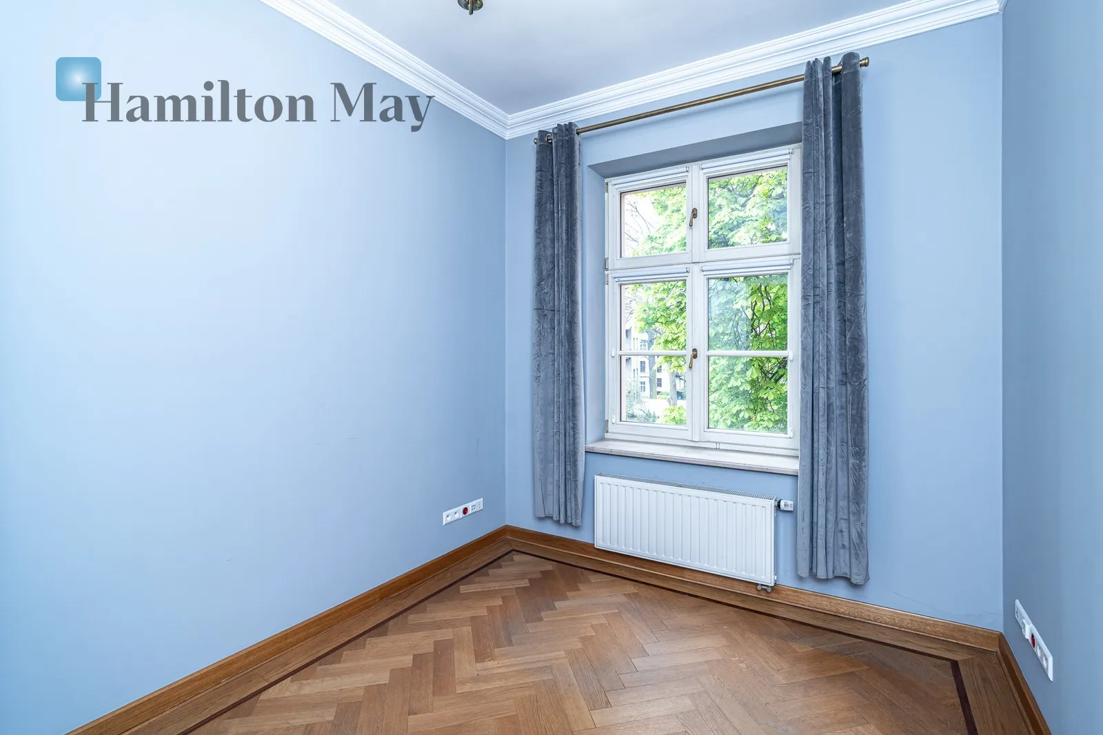 Office premises with an area of 65 m2 in Pałacyk pod Orłem at ul. Krupnicza

 - slider