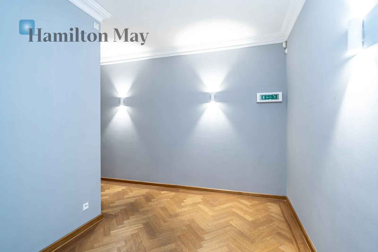 Office premises with an area of 65 m2 in Pałacyk pod Orłem at ul. Krupnicza

 - slider