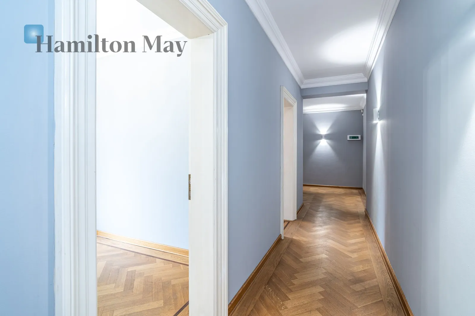 Office premises with an area of 65 m2 in Pałacyk pod Orłem at ul. Krupnicza

 - slider