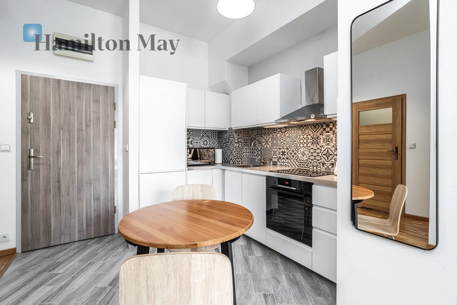 Двокімнатна квартира в сучасному житловому будинку Lofty Lubelska - slider