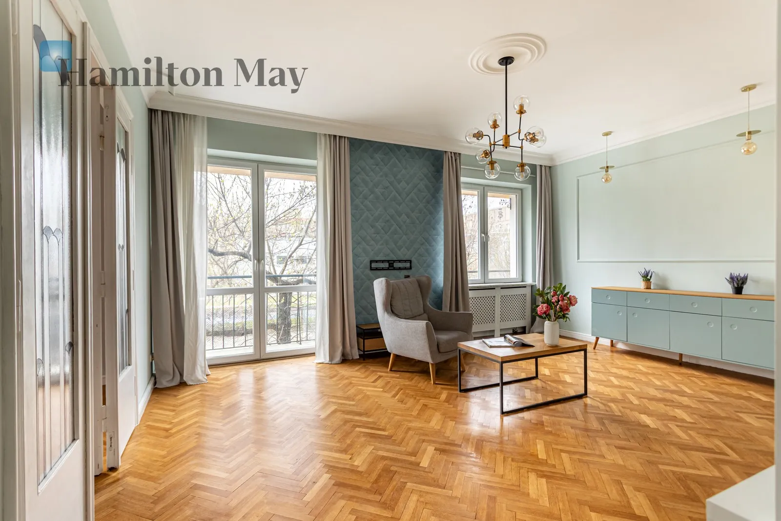 Street: Rozbrat Region: Śródmieście Subregion: Solec Distance to centre: 1.74 km Level: 1 Price: 8900 PLN Bedrooms: 3 Bathrooms: 2 Size: 94m2 Price/m2: 95 PLN - slider