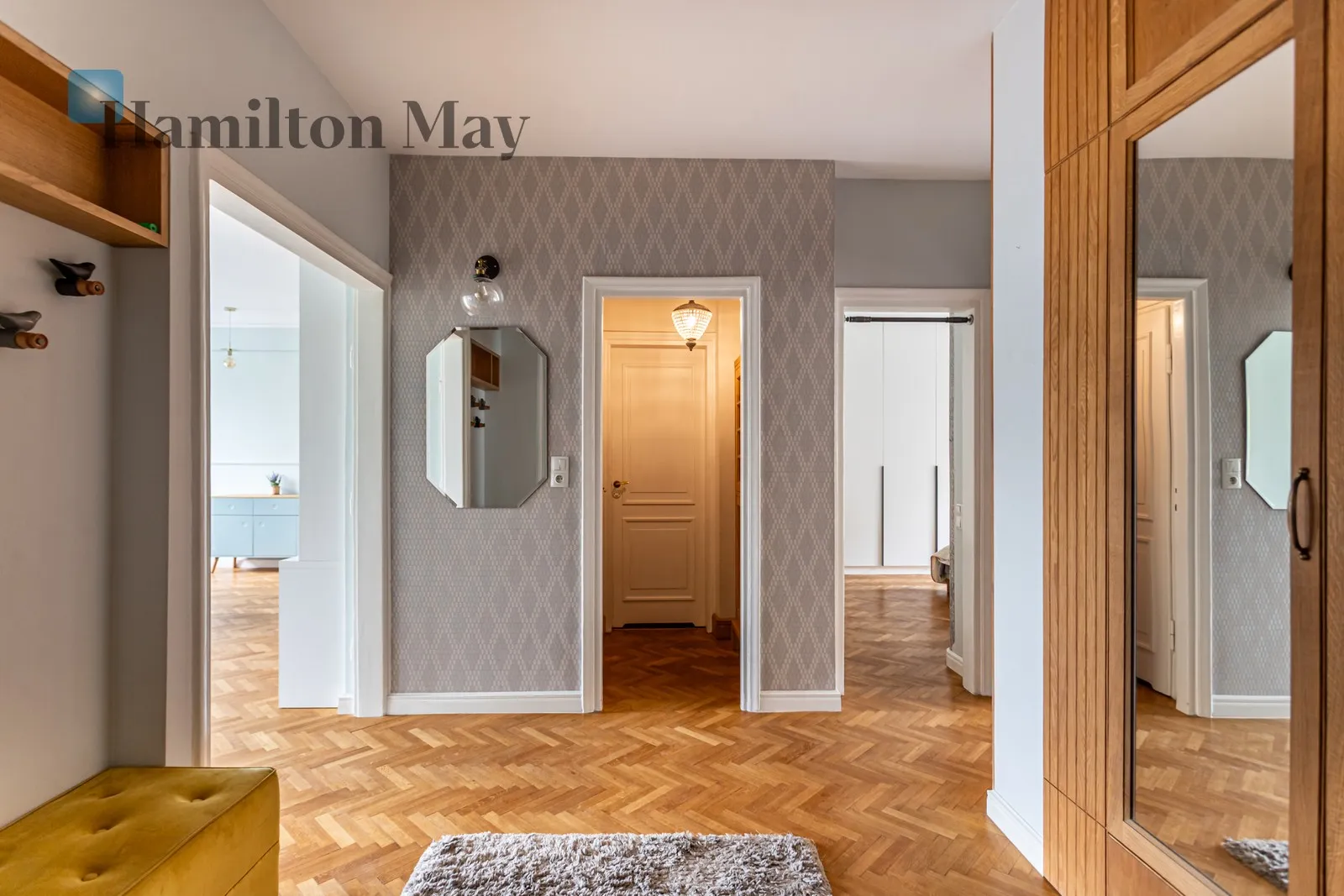 City: Warszawa Street: Rozbrat Region: Śródmieście Subregion: Solec Distance to centre: 1.74 km Level: 1 Price: 8900 PLN - slider