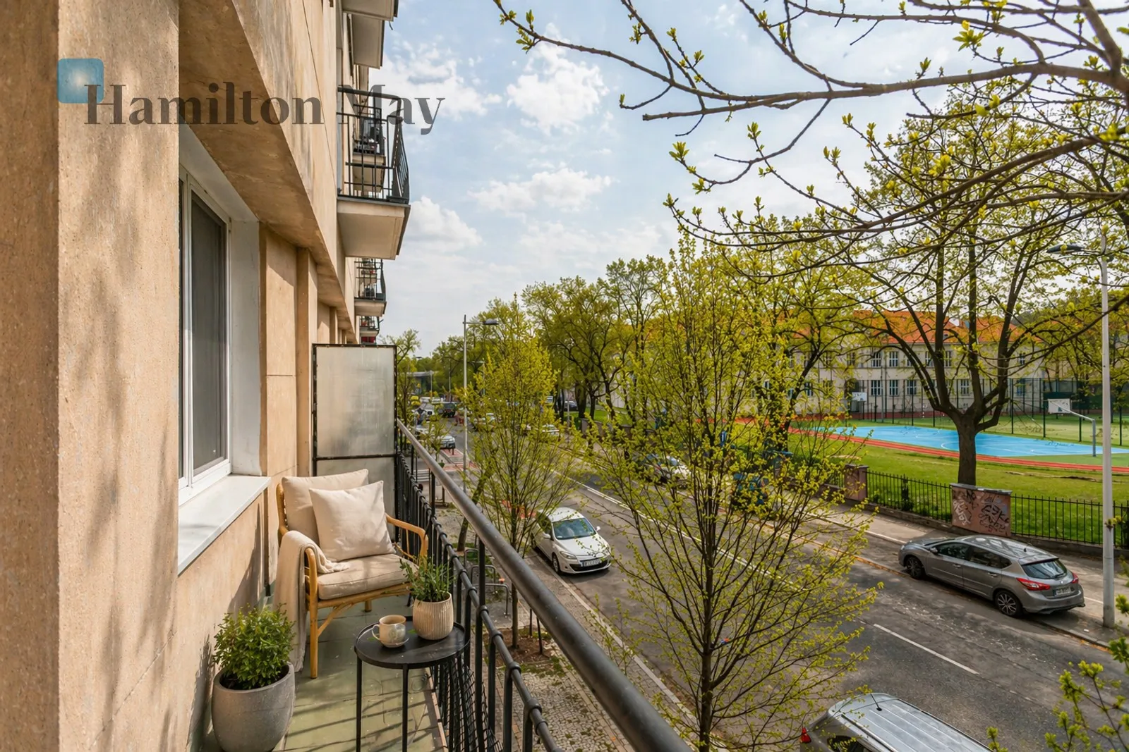 Przestronne mieszkanie na Powiślu z garażem przy parku - slider