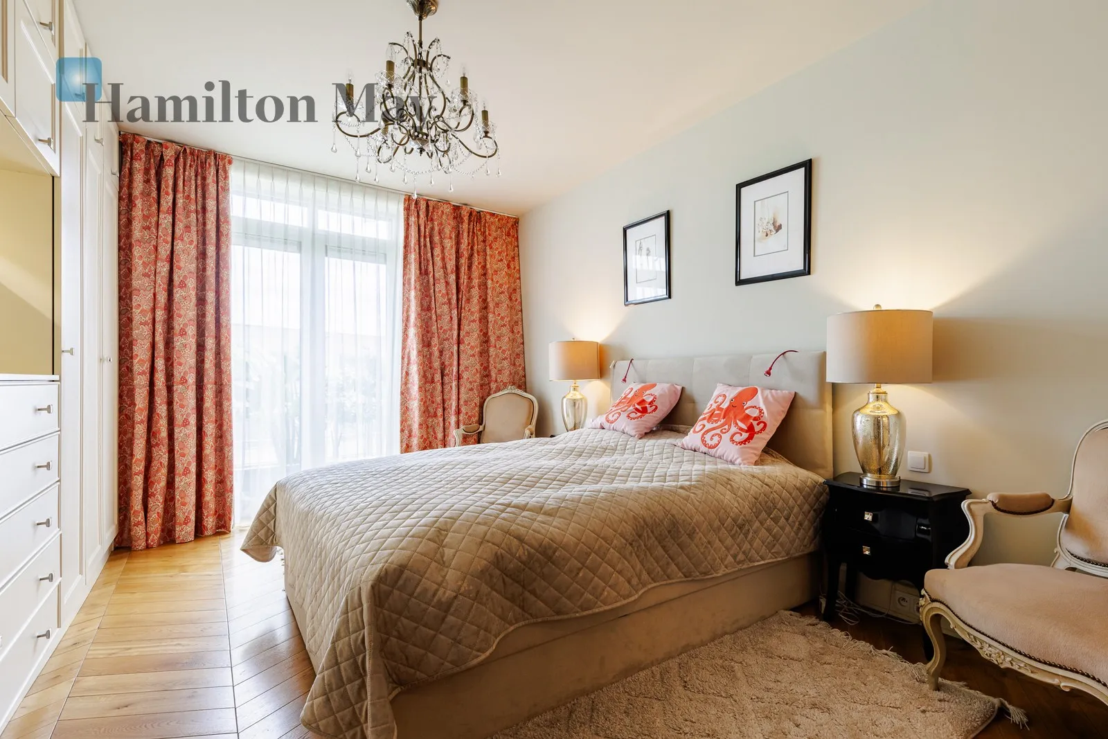 City: Warszawa Street: Książęca Region: Śródmieście Subregion: Śródmieście Południowe Distance to centre: 0.77 km Level: 6 Price: 16000 PLN - slider