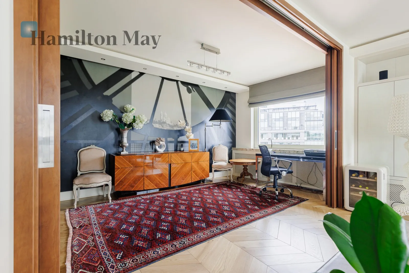 Region: Śródmieście Subregion: Śródmieście Południowe Distance to centre: 0.77 km Level: 6 Price: 16000 PLN Bedrooms: 2 Bathrooms: 2 Size: 88m2 - slider