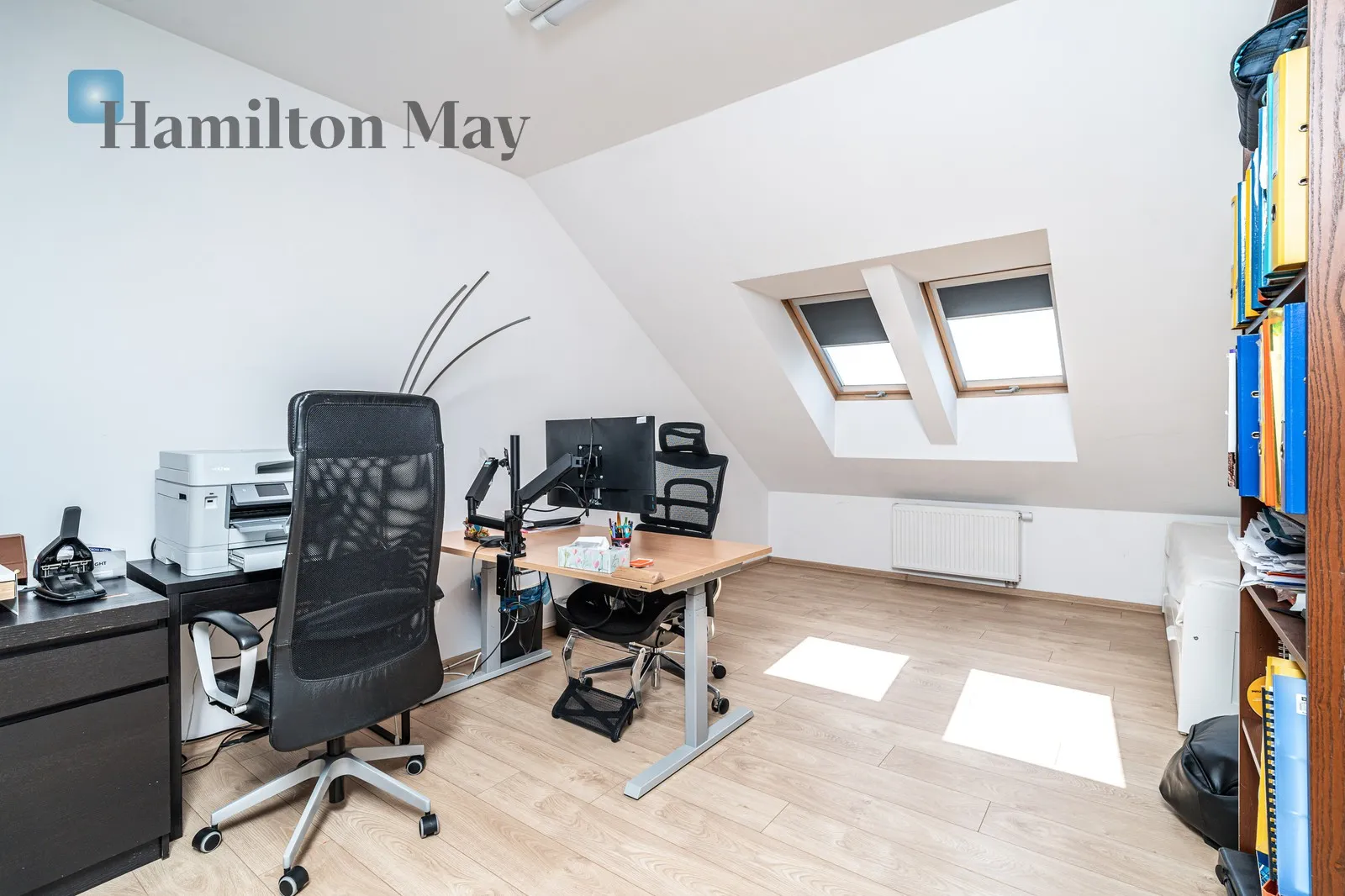 Street: Gabriela Słońskiego Region: Dębniki Distance to centre: 4.44 km Price: 3700000 PLN - slider