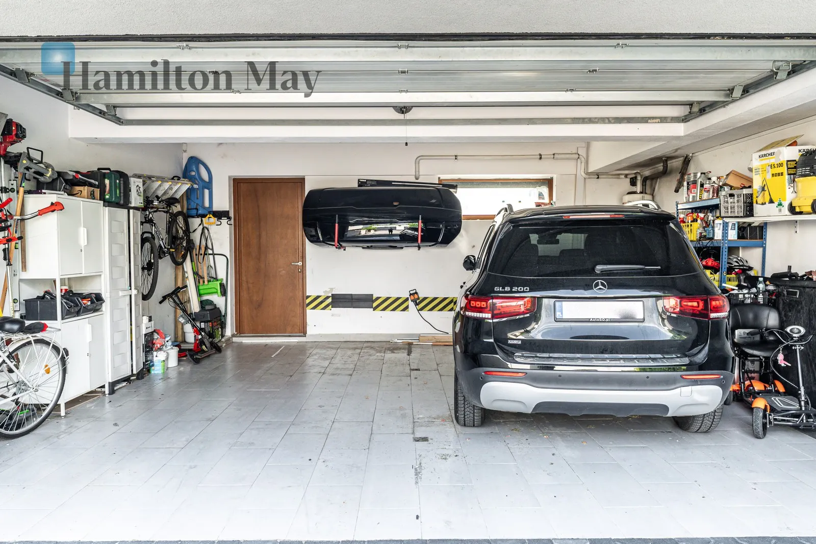 Nowoczesny, przestronny dom o powierzchni 284 m² przy Zakrzówku - slider