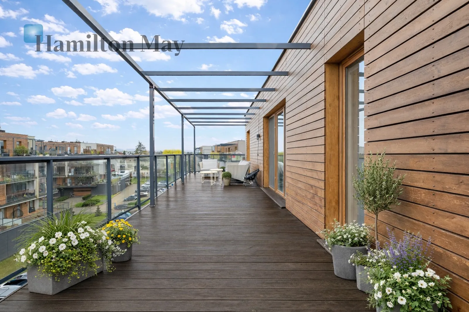 Designer penthouse with a 112-square-meter terrace on the top floor - slider