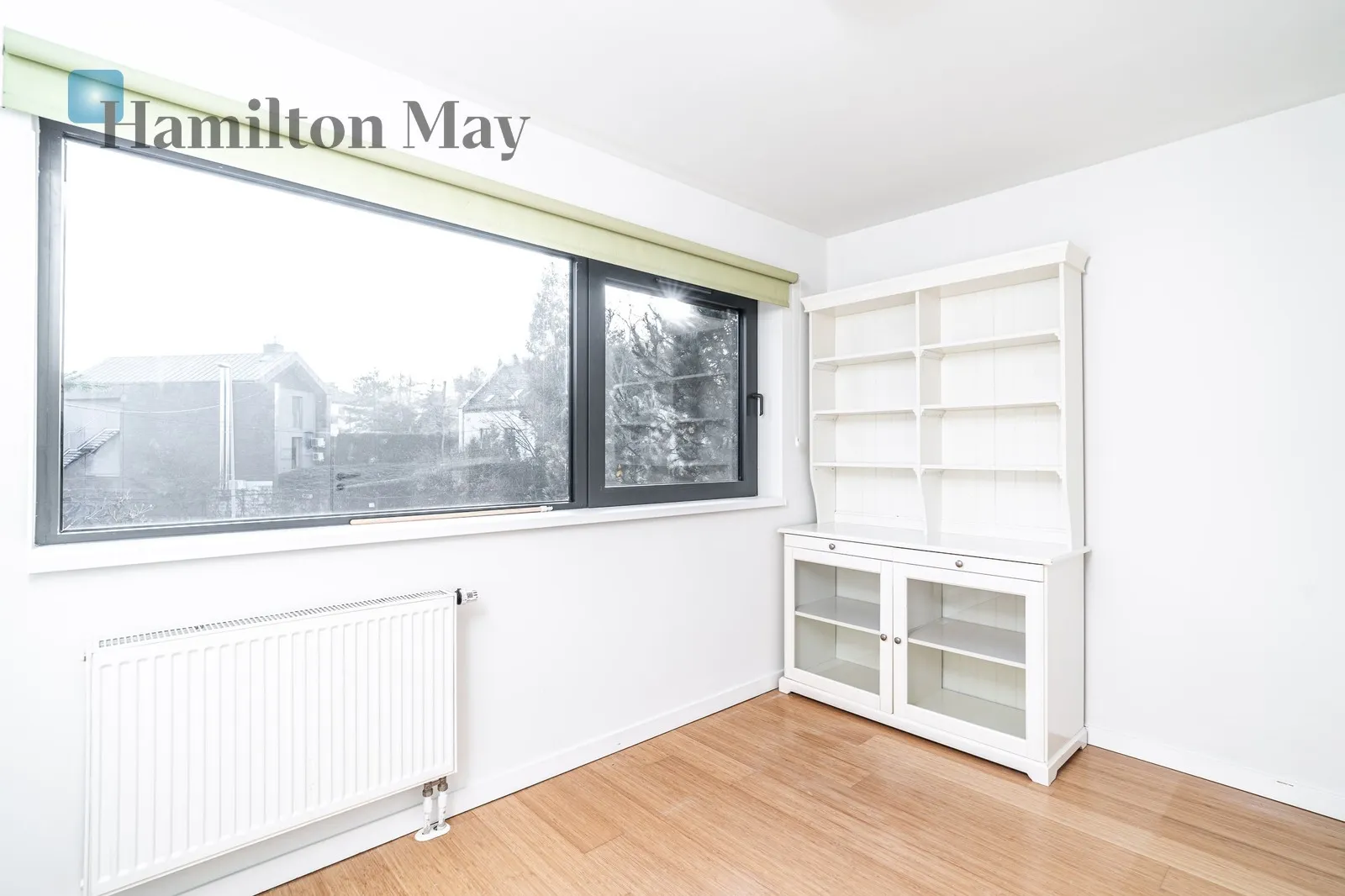 Komfortowy, nowocześnie urządzony dom z parkingiem i dużym tarasem położony na Woli Justowskiej - slider