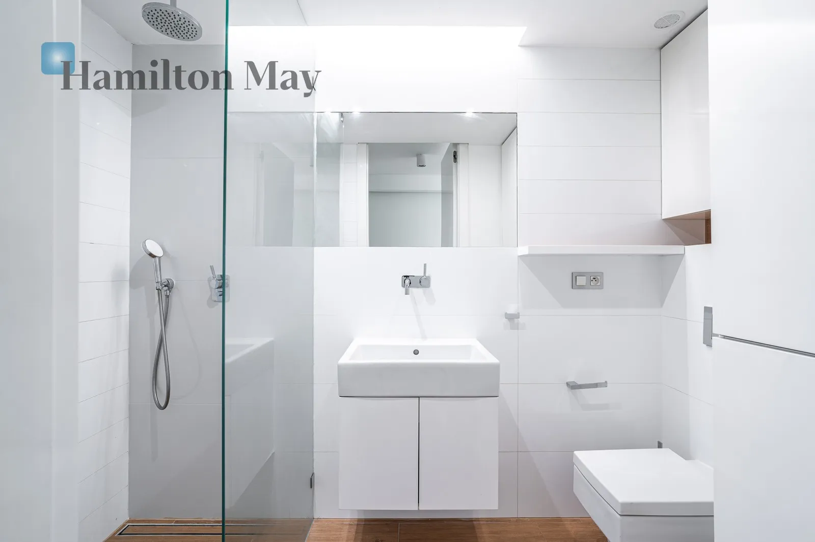 Komfortowy, nowocześnie urządzony dom z parkingiem i dużym tarasem położony na Woli Justowskiej - slider