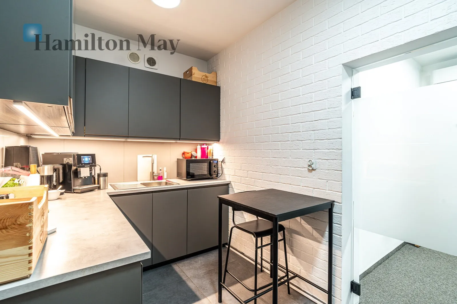 Nowoczesne i eleganckie biuro 130 m2 w prestiżowej lokalizacji Krakowa- Osiedle Oficerskie  - slider