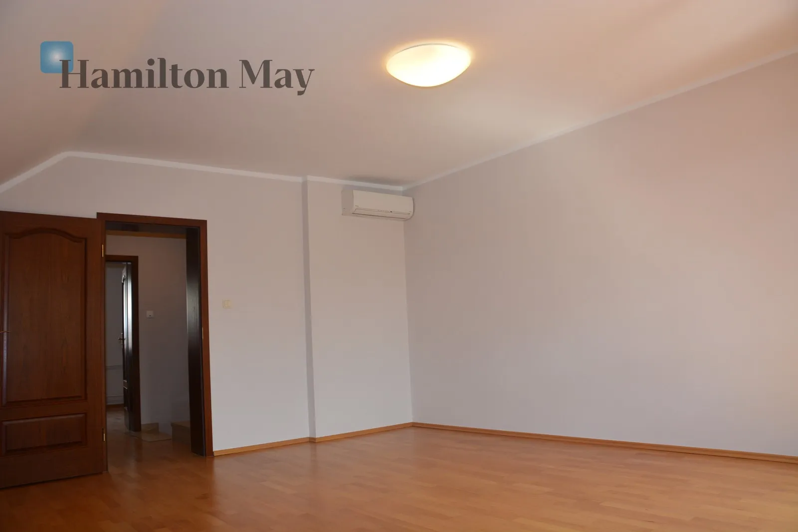 Price: 7500 PLN Bedrooms: null Bathrooms: null - slider