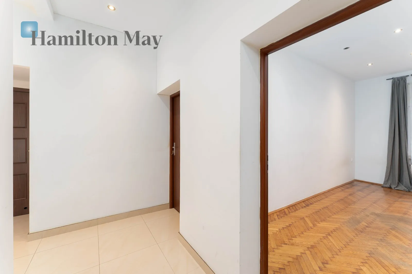 Distance to centre: 0.81 km Price: 4500 PLN Bedrooms: null Bathrooms: null Plot size: nullm2 Layout: null Price/m2: 75 PLN - slider