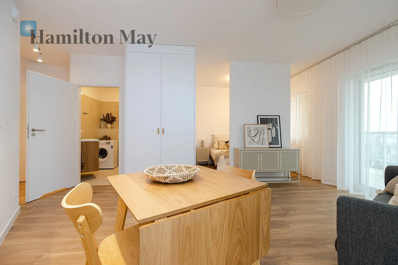 City: Warszawa Street: Bokserska Region: Mokotów Subregion: Służewiec Distance to centre: 6.48 km Level: 11 Price: 805000 PLN Bedrooms: 0 - slider