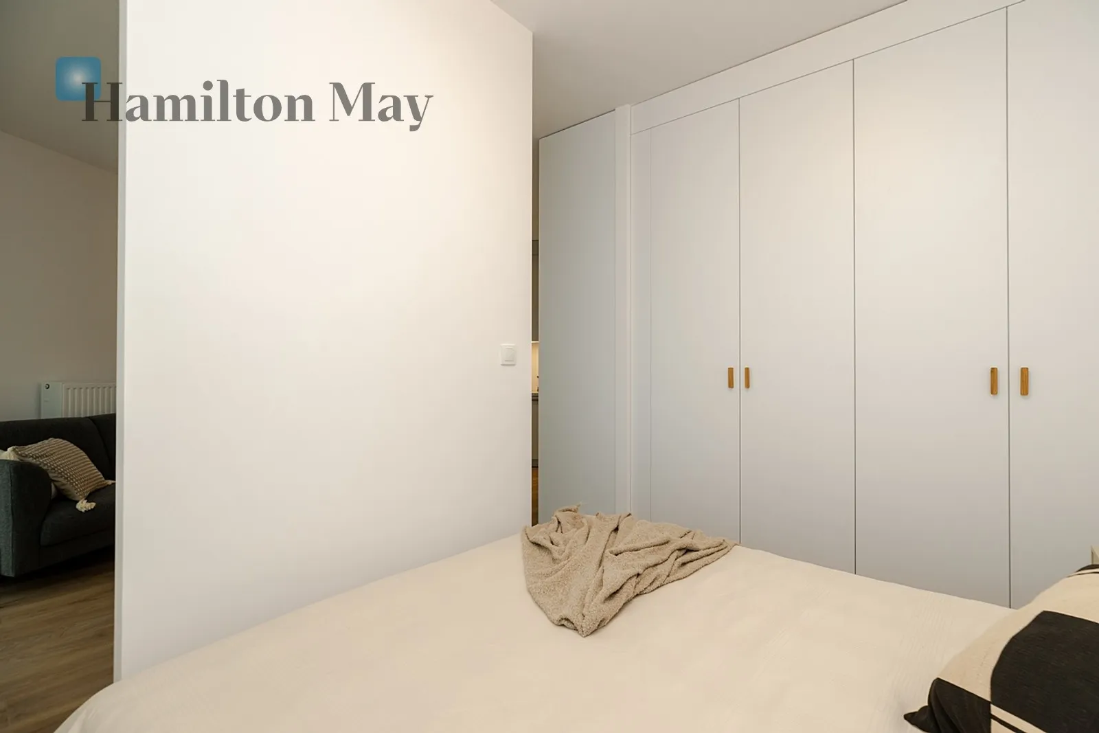 Subregion: Służewiec Distance to centre: 6.48 km Level: 11 Price: 805000 PLN Bedrooms: 0 Bathrooms: 1 Size: 35.69m2 Price/m2: 22555 PLN - slider