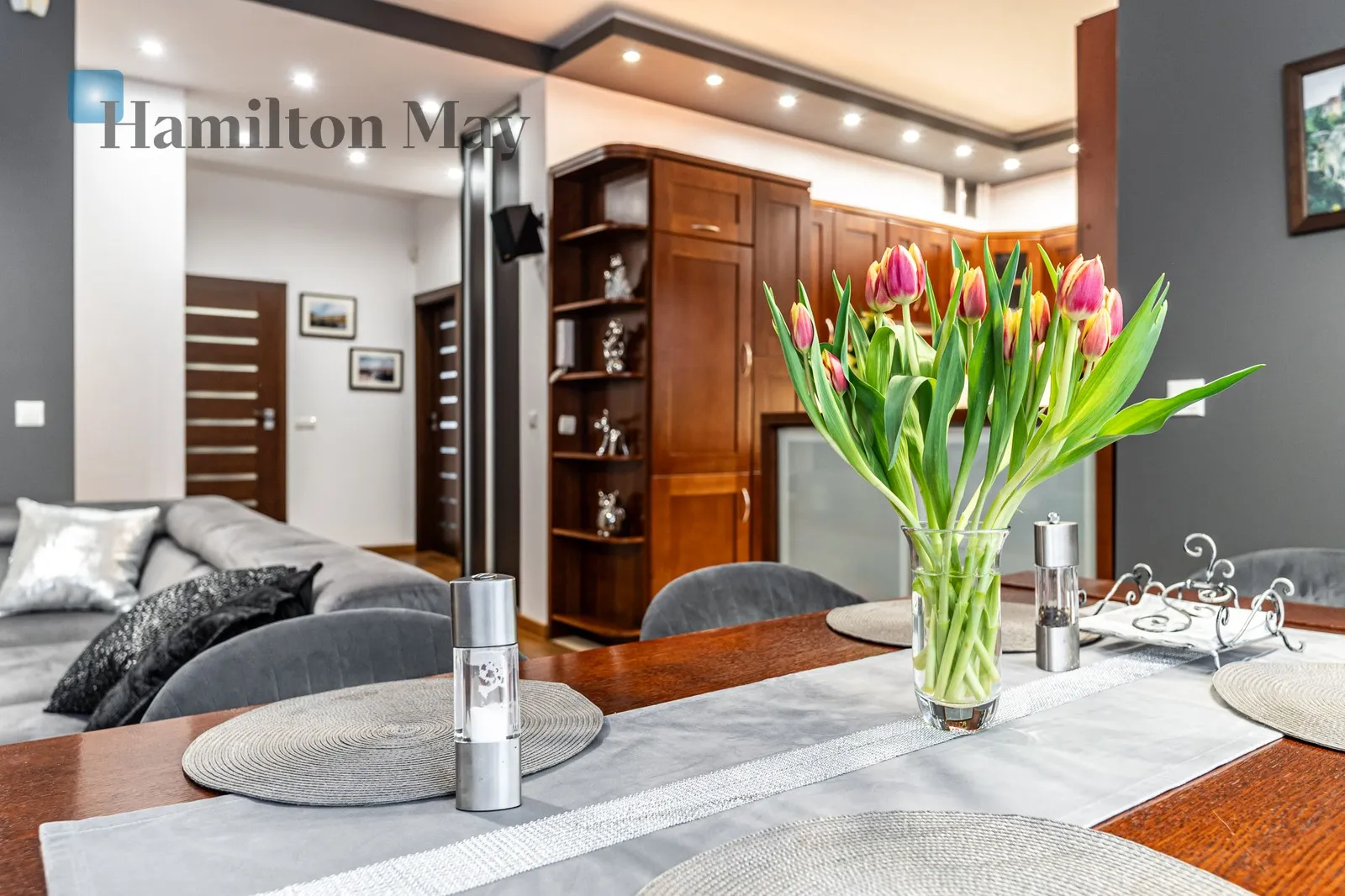 Street: Czterech Pór Roku Region: Modlnica Distance to centre: 8.37 km - slider