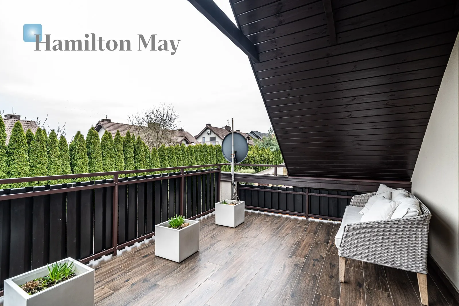 Street: Czterech Pór Roku Region: Modlnica - slider