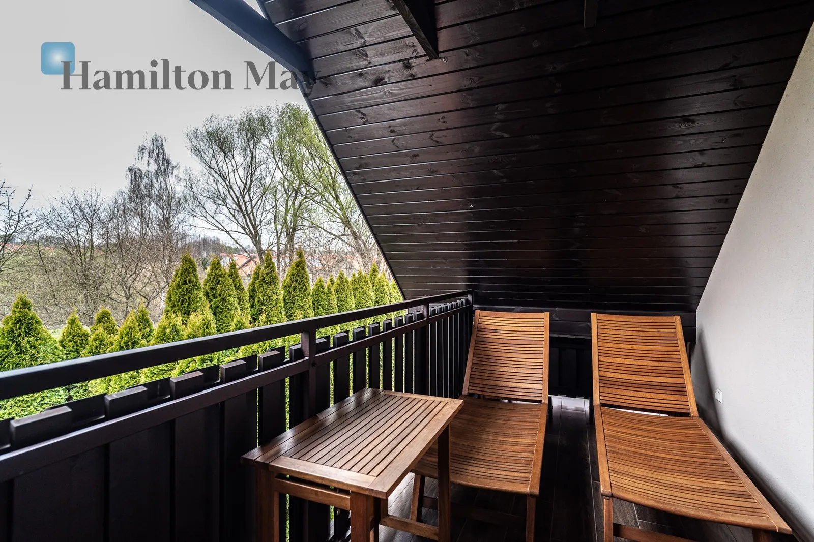 Distance to centre: 8.37 km Price: 1790000 PLN - slider