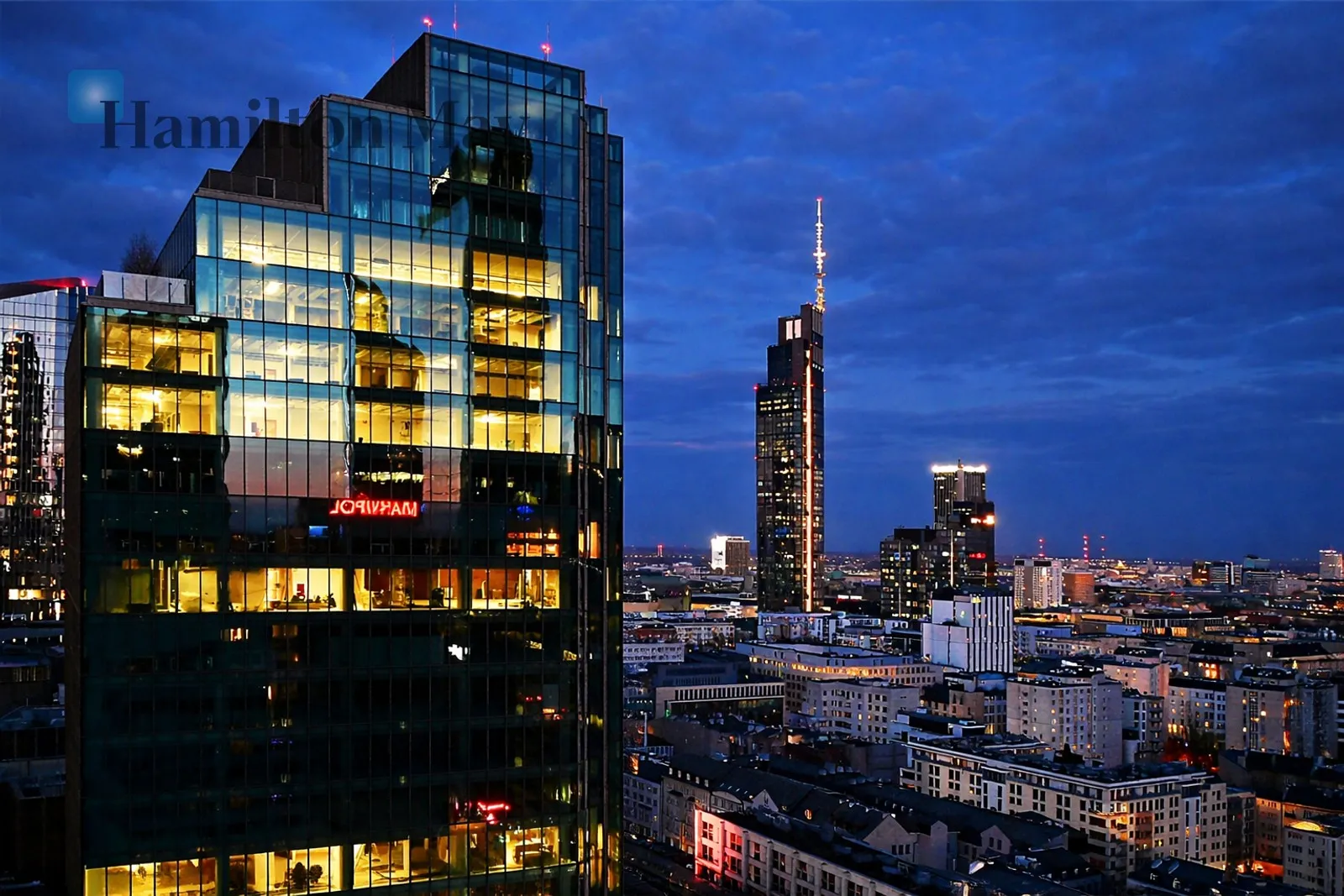 Piękne mieszkanie z dwiema sypialniami w centrum Warszawy - slider