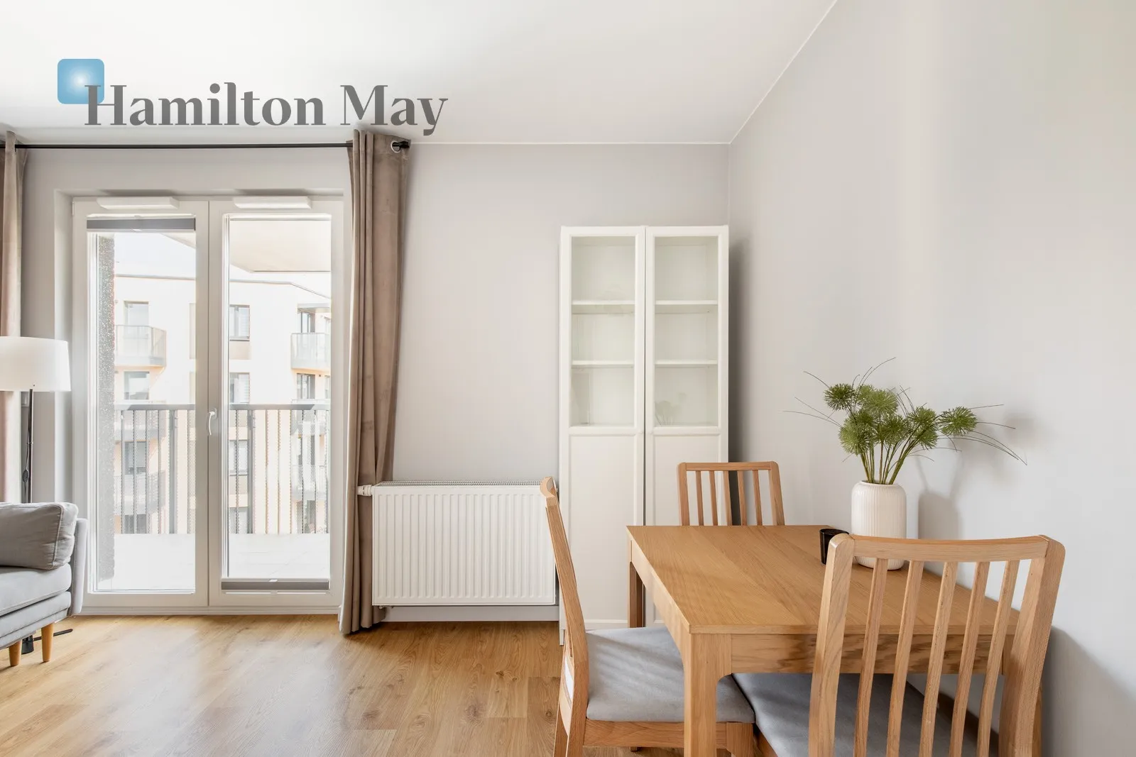 Street: Aleksandra Fredry Region: Łagiewniki-Borek Fałęcki Subregion: Łagiewniki Distance to centre: 3.97 km Level: 4 Price: 2850 PLN Bedrooms: 1 Bathrooms: 1 Size: 38m2 - slider