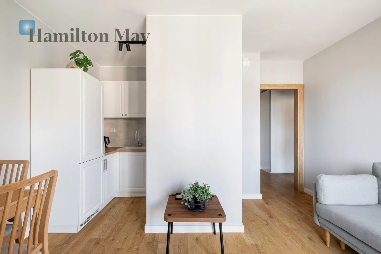 Region: Łagiewniki-Borek Fałęcki Subregion: Łagiewniki Distance to centre: 3.97 km Level: 4 Price: 2850 PLN Bedrooms: 1 Bathrooms: 1 Size: 38m2 Price/m2: 75 PLN - slider