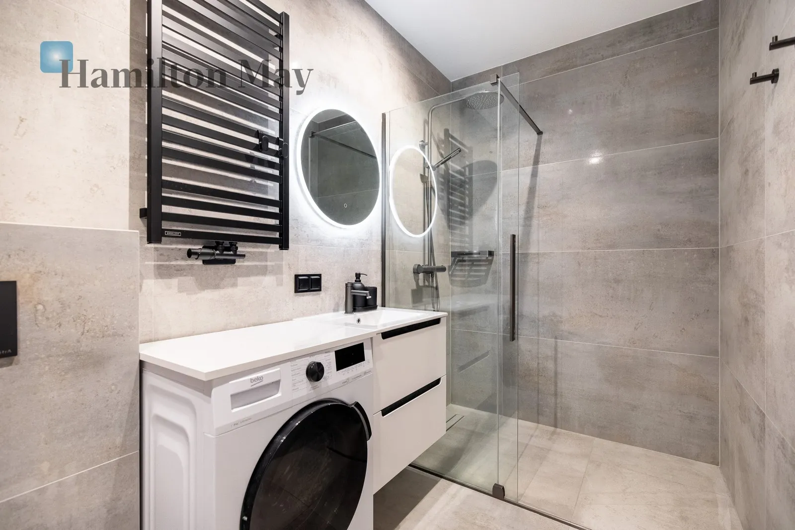 Distance to centre: 3.97 km Level: 4 Price: 2850 PLN Bedrooms: 1 Bathrooms: 1 Size: 38m2 - slider