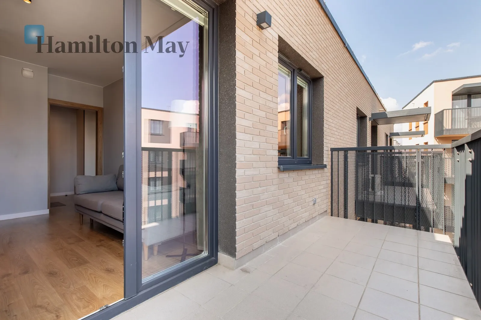 Subregion: Łagiewniki Distance to centre: 3.97 km Level: 4 Price: 2850 PLN Bedrooms: 1 - slider