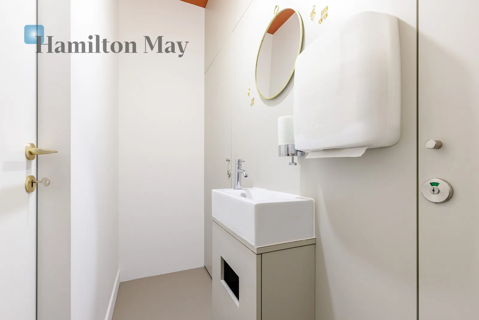 Subregion: Ksawerów Distance to centre: 5.09 km Price: 10000 PLN Bedrooms: null Bathrooms: null Plot size: nullm2 Layout: null Price/m2: 123 PLN - slider
