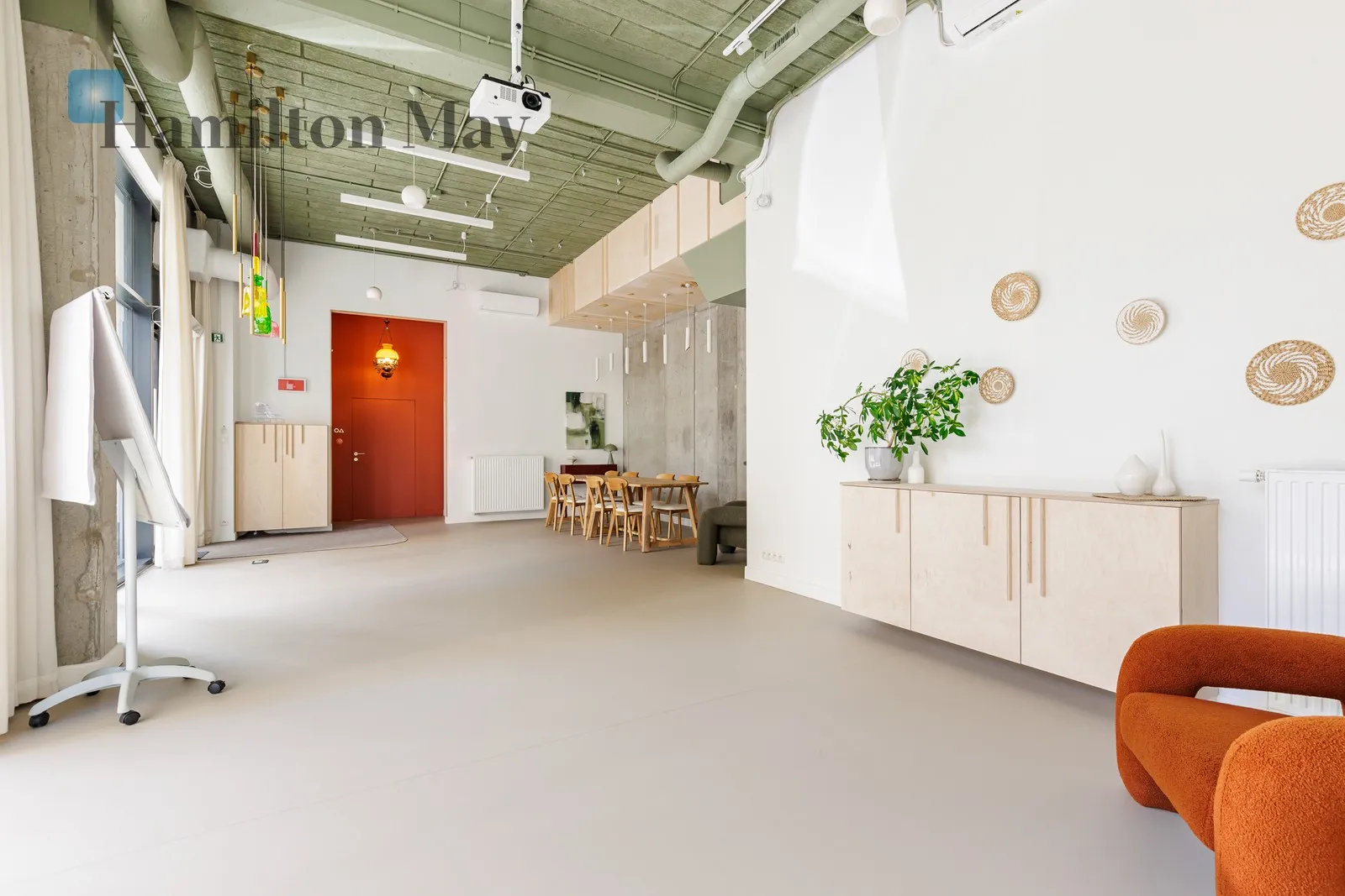 Street: Domaniewska Region: Mokotów Subregion: Ksawerów Distance to centre: 5.09 km Price: 10000 PLN Bedrooms: null Bathrooms: null Plot size: nullm2 Layout: null Price/m2: 123 PLN - slider