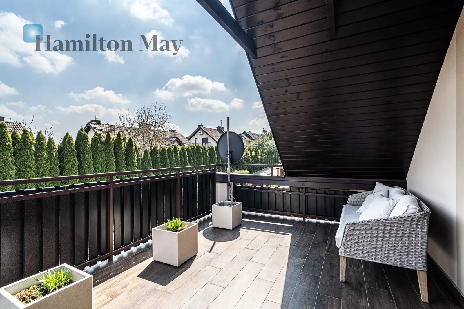 Comfortable, ready-to-move-in semi-detached house in a quiet area near Krakow - slider