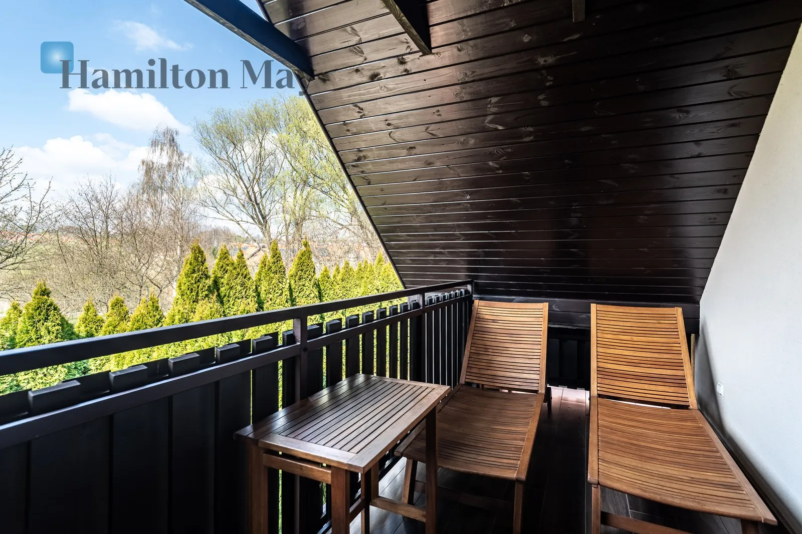 Comfortable, ready-to-move-in semi-detached house in a quiet area near Krakow - slider